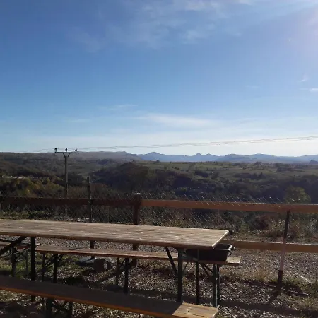 Du Chenelong Cantal Ferienhaus Marchastel (Cantal)