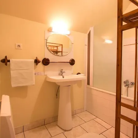 Holiday home Du Chenelong Cantal *