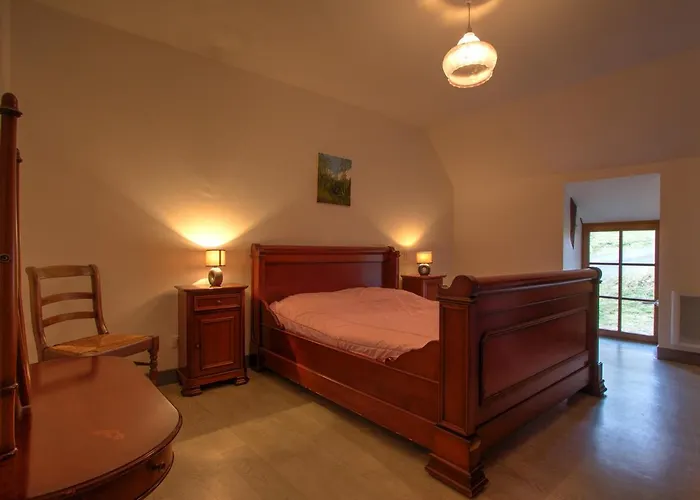 Du Chenelong Cantal *