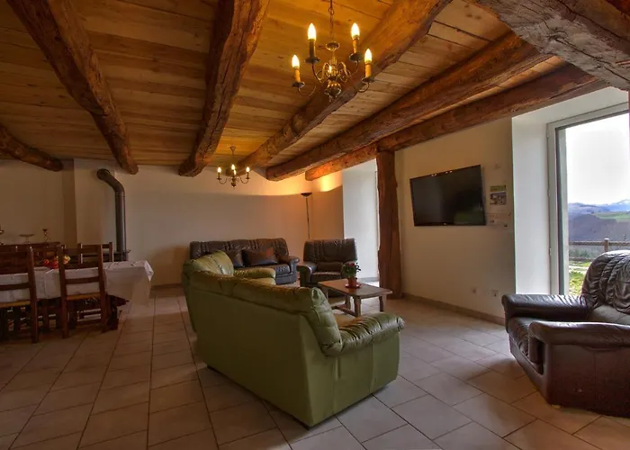 Holiday home Du Chenelong Cantal *