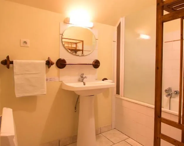 Holiday home Du Chenelong Cantal *